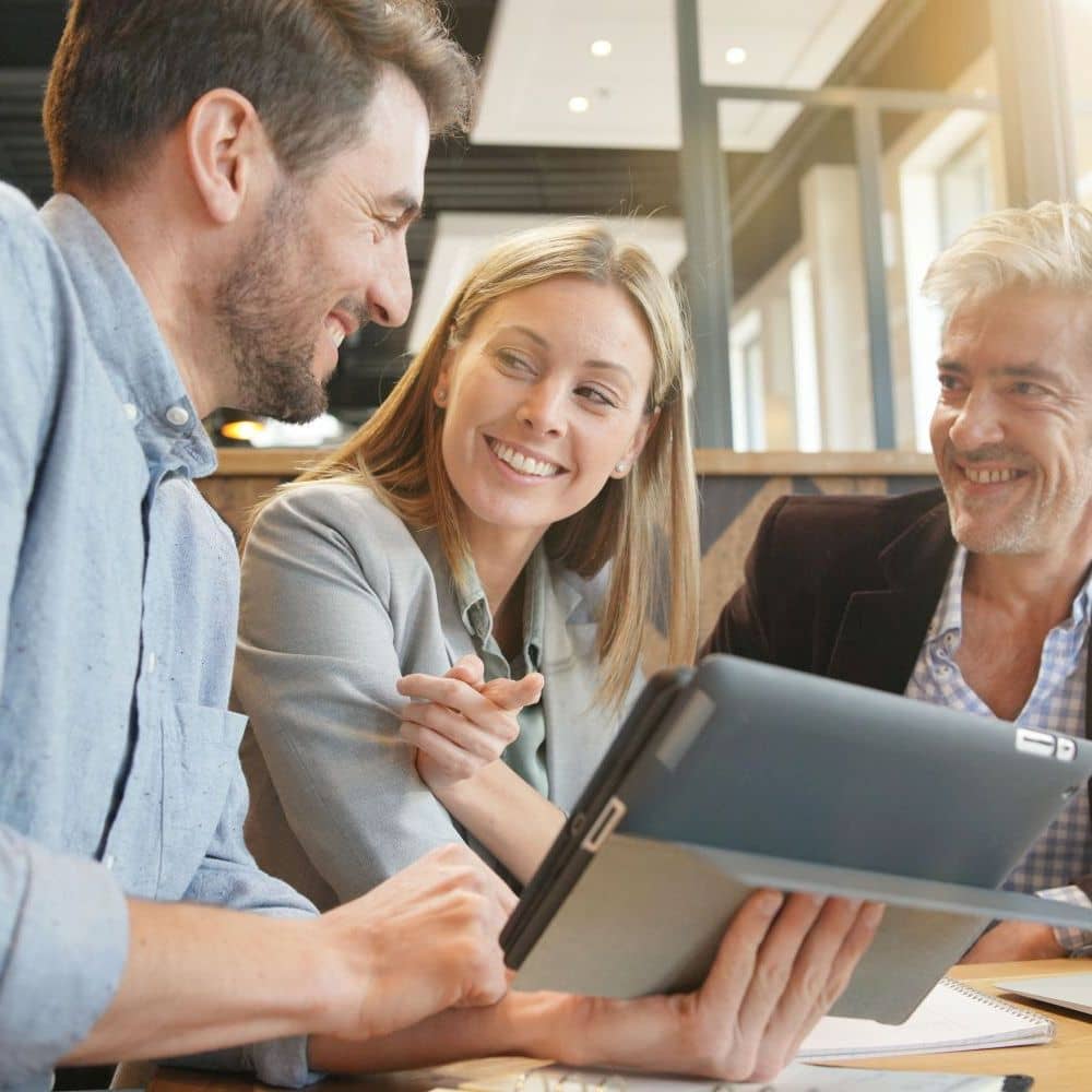 Sales-Manager per Personalvermittlung finden und buchen