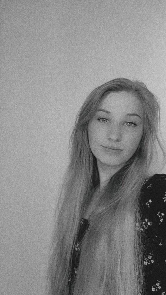 Profilfoto von Laura – Kandidatenprofil bei CALUMA