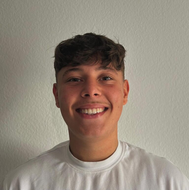 Profilbild von Aymen