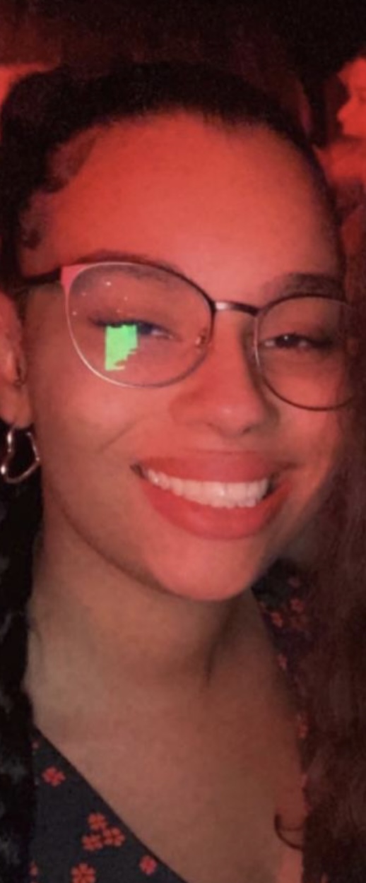 Profilbild von Celine-Adeola