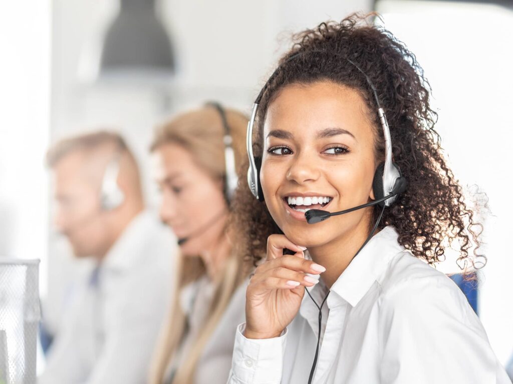 Level-4-Inbound-Telefonistin per Personalvermittlung finden buchen