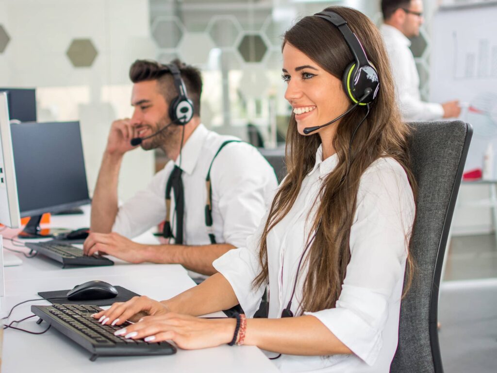 Level-4-Outbound-Telefonistin per Personalvermittlung finden buchen