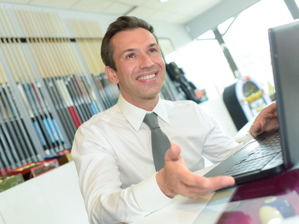 Level-5-Sales-Agent per Personalvermittlung finden buchen