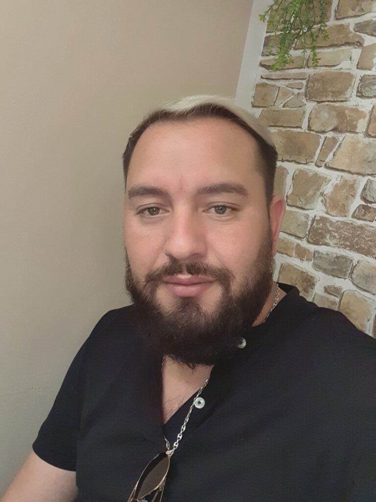 Profilbild von Madalin