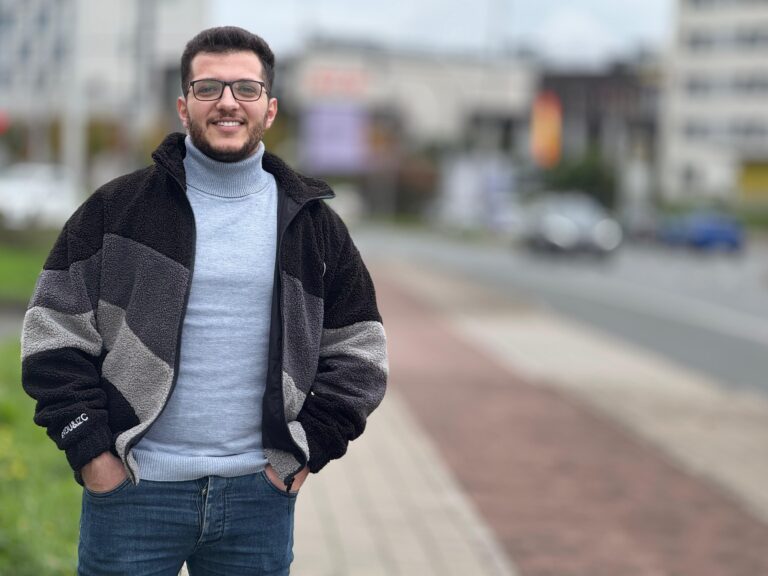 Profilbild von AHMAD