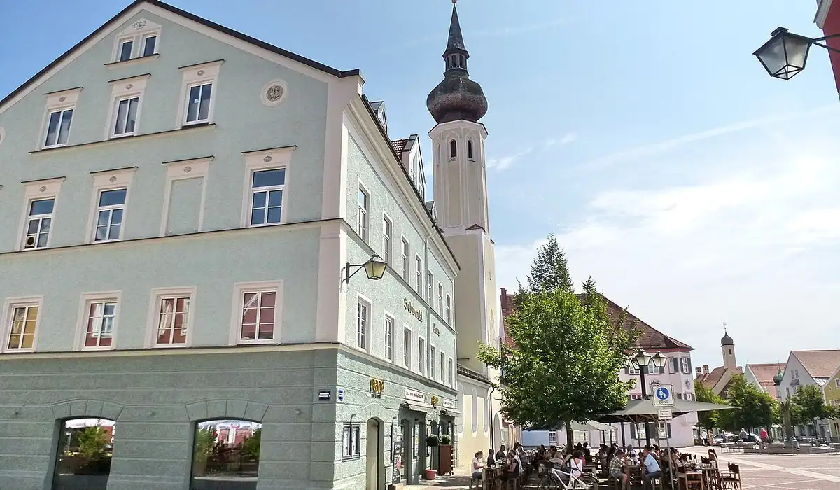 Stadtansicht von Erding – Einsatzort für Kellner in Restaurants, Hotels und Veranstaltungen | CALUMA