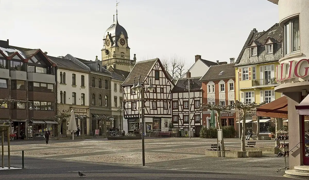 Stadtansicht von Euskirchen – Einsatzort für Sampling-Promoter bei Produktproben, Verkostungen, POS-Aktionen, Messen, Events und Roadshows über CALUMA