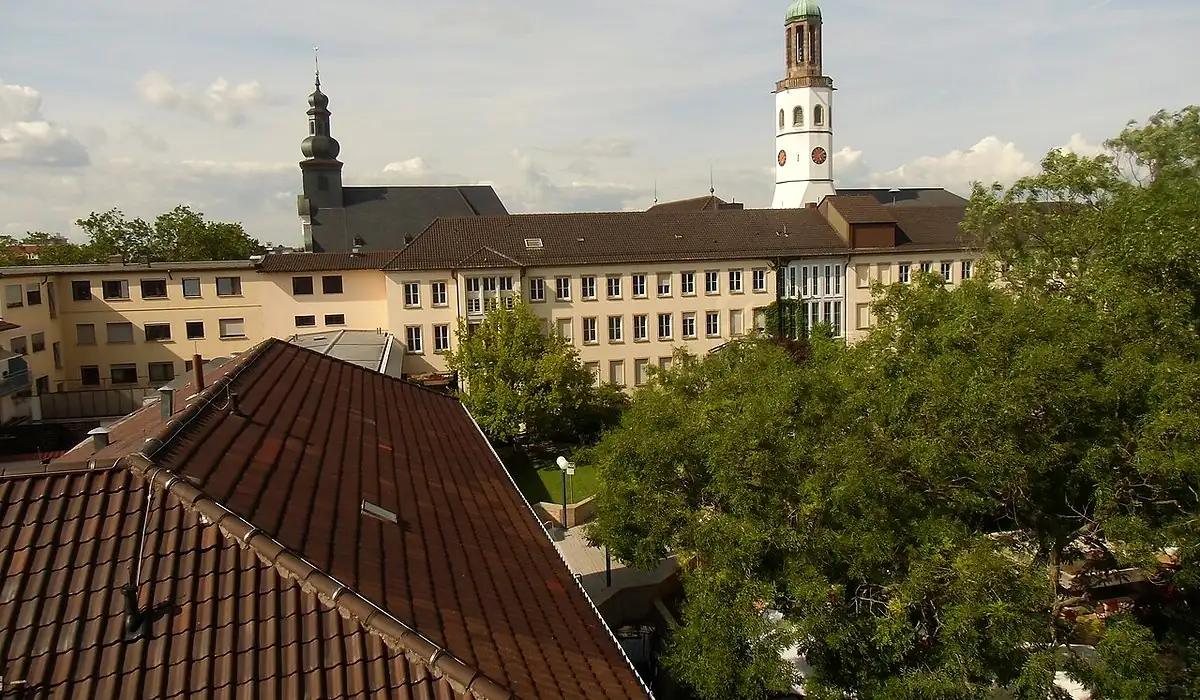 Stadtansicht von Frankenthal (Pfalz) – Einsatzort für Umzugshelfer bei Privat-, Firmen- und Objektumzügen | CALUMA