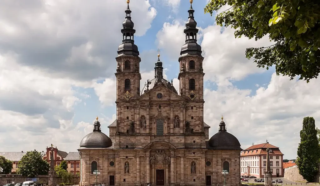 Stadtansicht von Fulda – Berufsleben gestalten und regionale Jobs bei CALUMA finden