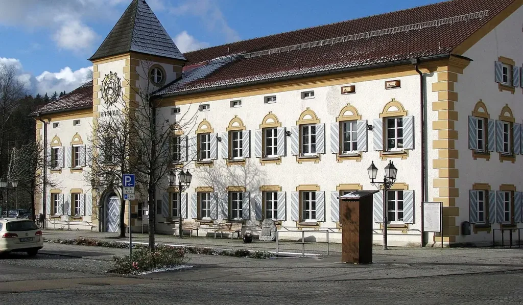 Stadtansicht von Geretsried, St – Personal buchen und Jobs finden bei CALUMA