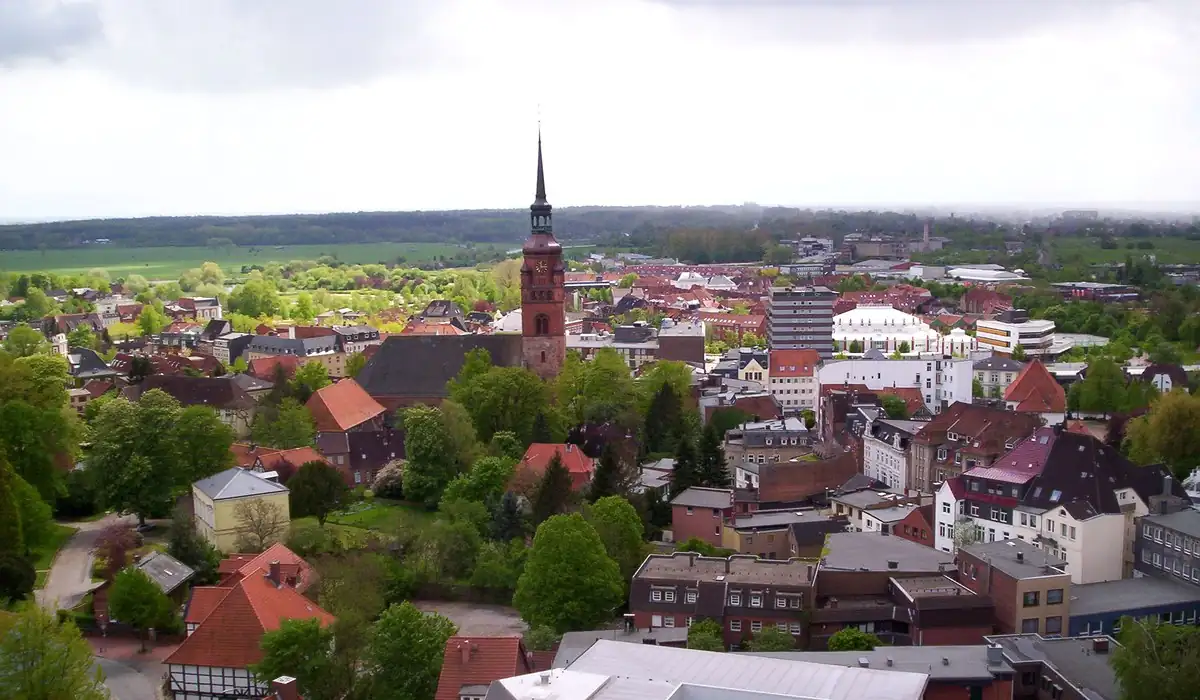 Stadtansicht von Itzehoe – Einsatzort für Fahrer in Transport, Zustellung und Fahrdiensten | CALUMA