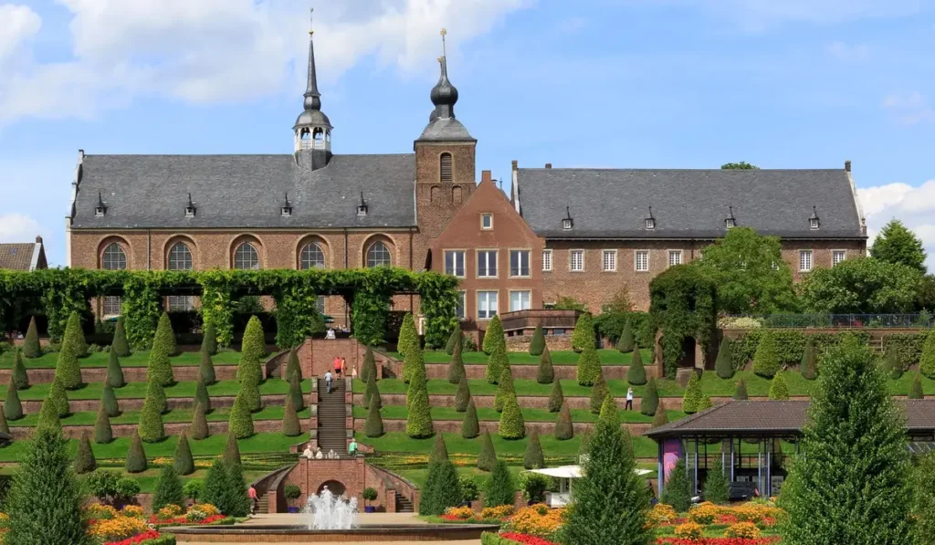 Stadtansicht von Kamp-Lintfort – regionale Jobsuche und Jobvermittlung bei CALUMA