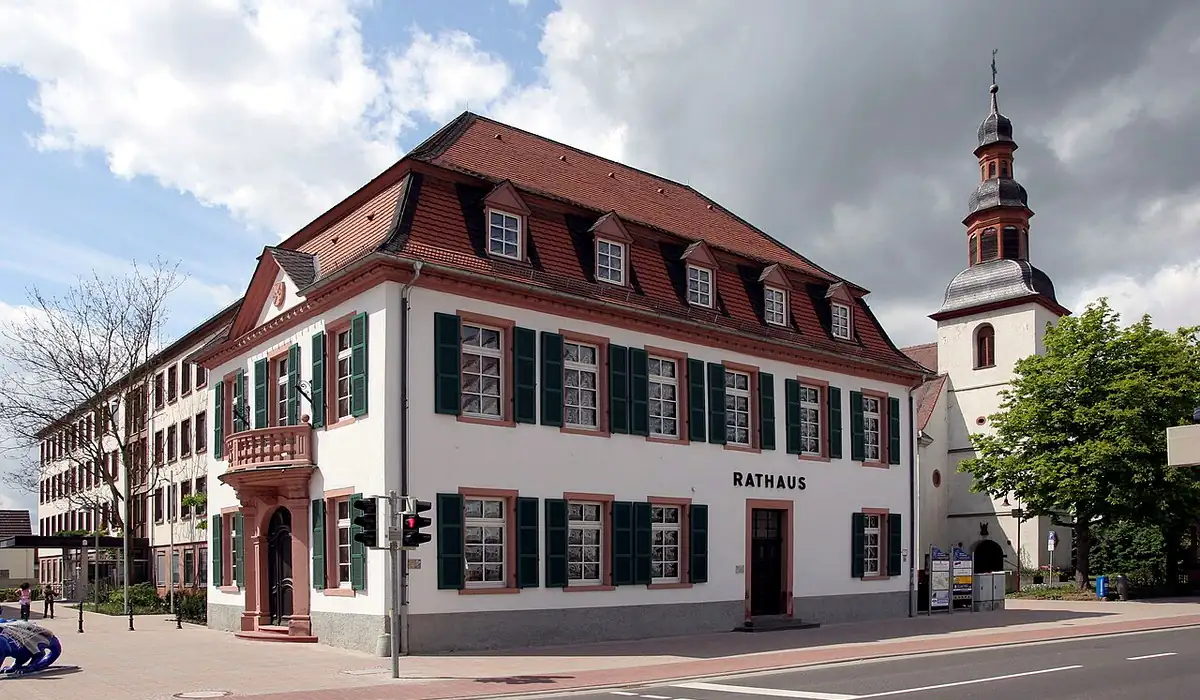 Stadtansicht von Lampertheim – Einsatzort für Therapeuten in Praxis, Klinik und Rehabilitation | CALUMA