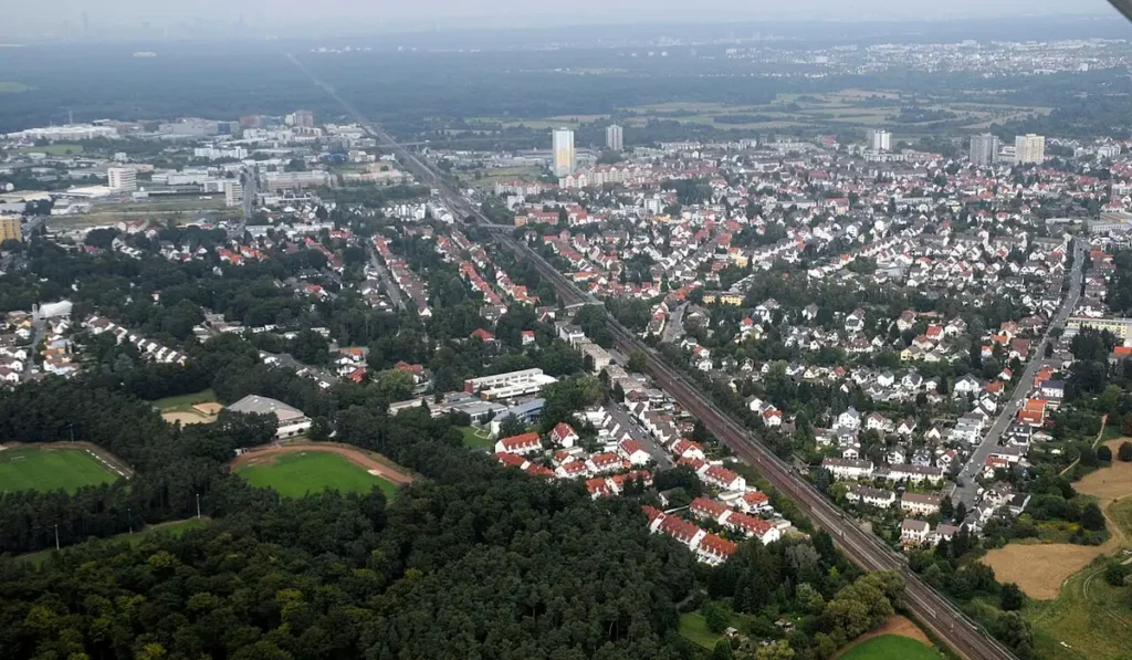 Stadtansicht von Langen (Hessen) – regionale Jobsuche und Jobvermittlung bei CALUMA