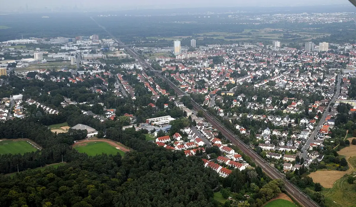 Stadtansicht von Langen (Hessen) – Einsatzort für Guerilla-Promoter bei Streetmarketing, Ambient-Aktionen, Events, Roadshows und kreativen Markenaktivierungen über CALUMA