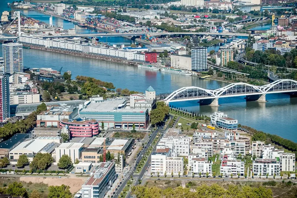 Stadtansicht von Ludwigshafen am Rhein – Personal für Events, Messen und Promotion bei CALUMA