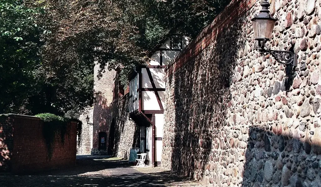 Stadtansicht von Neubrandenburg – Personal buchen und Jobs finden bei CALUMA