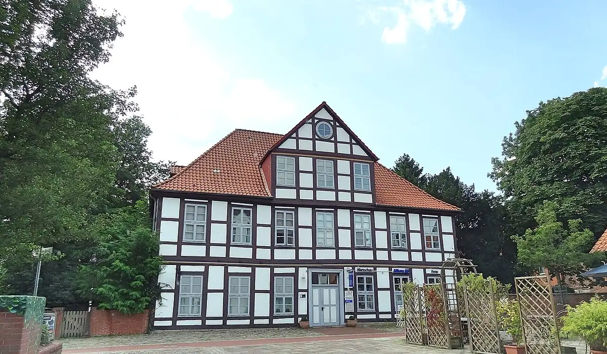 Stadtansicht von Nienburg (Weser) – Einsatzort für Walking Acts bei Stadtfesten, Messen, Shopping-Aktionen, Festivals, Sportevents und Promotionaktionen über CALUMA