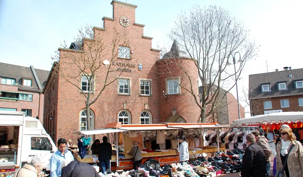 Stadtansicht von Pulheim – Personal buchen und Jobs finden bei CALUMA