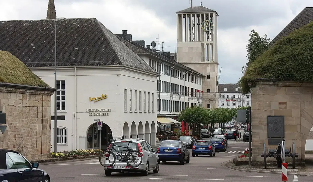 Stadtansicht von Saarlouis – regionale Jobsuche und Jobvermittlung bei CALUMA