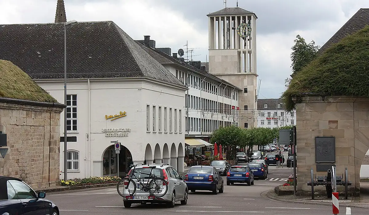 Stadtansicht von Saarlouis – Einsatzort für Empfangsmitarbeiter in Besucherbetreuung, Telefonzentrale und Front Office | CALUMA