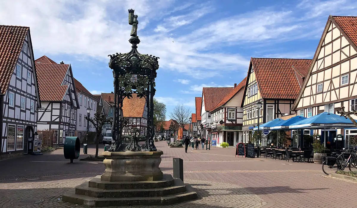 Stadtansicht von Springe – Einsatzort für Interviewer bei Kundenbefragungen, Marktforschung, Meinungsforschung und Field Research über CALUMA