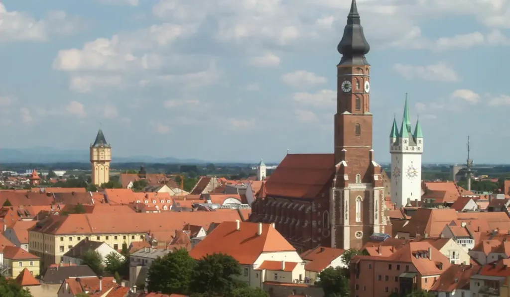 Stadtansicht von Straubing – Personal buchen und Jobs finden bei CALUMA
