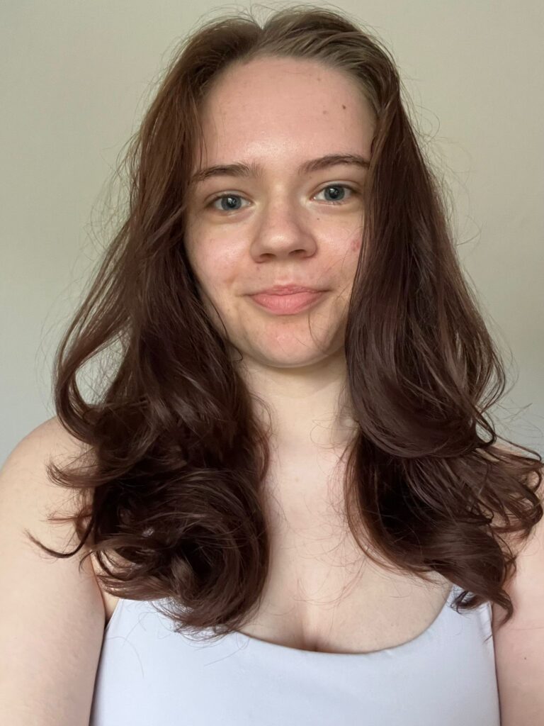 Profilfoto von Leni – Kandidatenprofil bei CALUMA