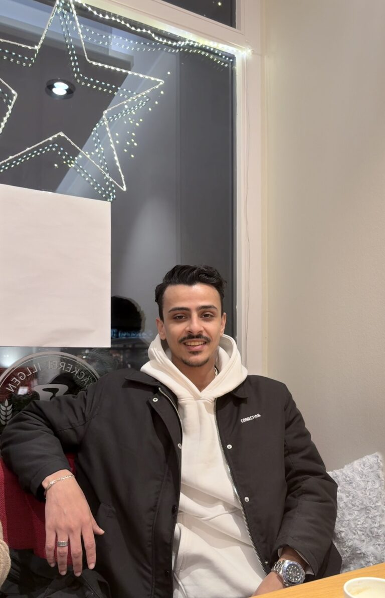 Profilbild von Ayoub