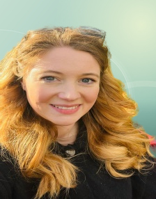 Profilfoto von Kira aus Salzkotten. Berufswunsch: Kundenberater/in. Branche: Kundenservice.