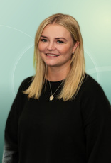 Profilfoto von Frederike aus Jübek. Berufswunsch: Kaufmann/-frau – Büromanagement. Branche: Gastronomie, Hotellerie, Tourismus.