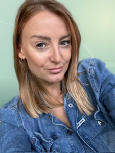 Profilfoto von Isabelle aus Barmstedt. Berufswunsch: Fachmann/-frau – Bürokommunikation und Personalsachbearbeiter/in. Branche: Finanzen, Buchhaltung und Jura, Rechtswesen.