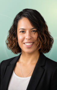 Profilfoto von Esra aus Darmstadt. Berufswunsch: Warenverräumer/in. Branche: Produktion, Fertigung.