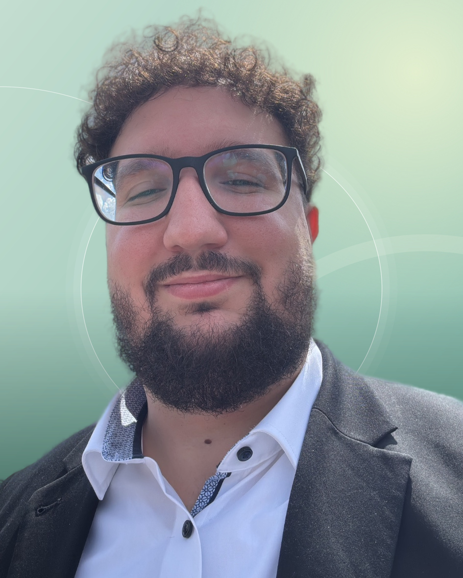 Profilfoto von Emre aus Neuenstein. Berufswunsch: Automobilkaufmann/-frau. Branche: Metall, Maschinenbau und Produktion, Fertigung.