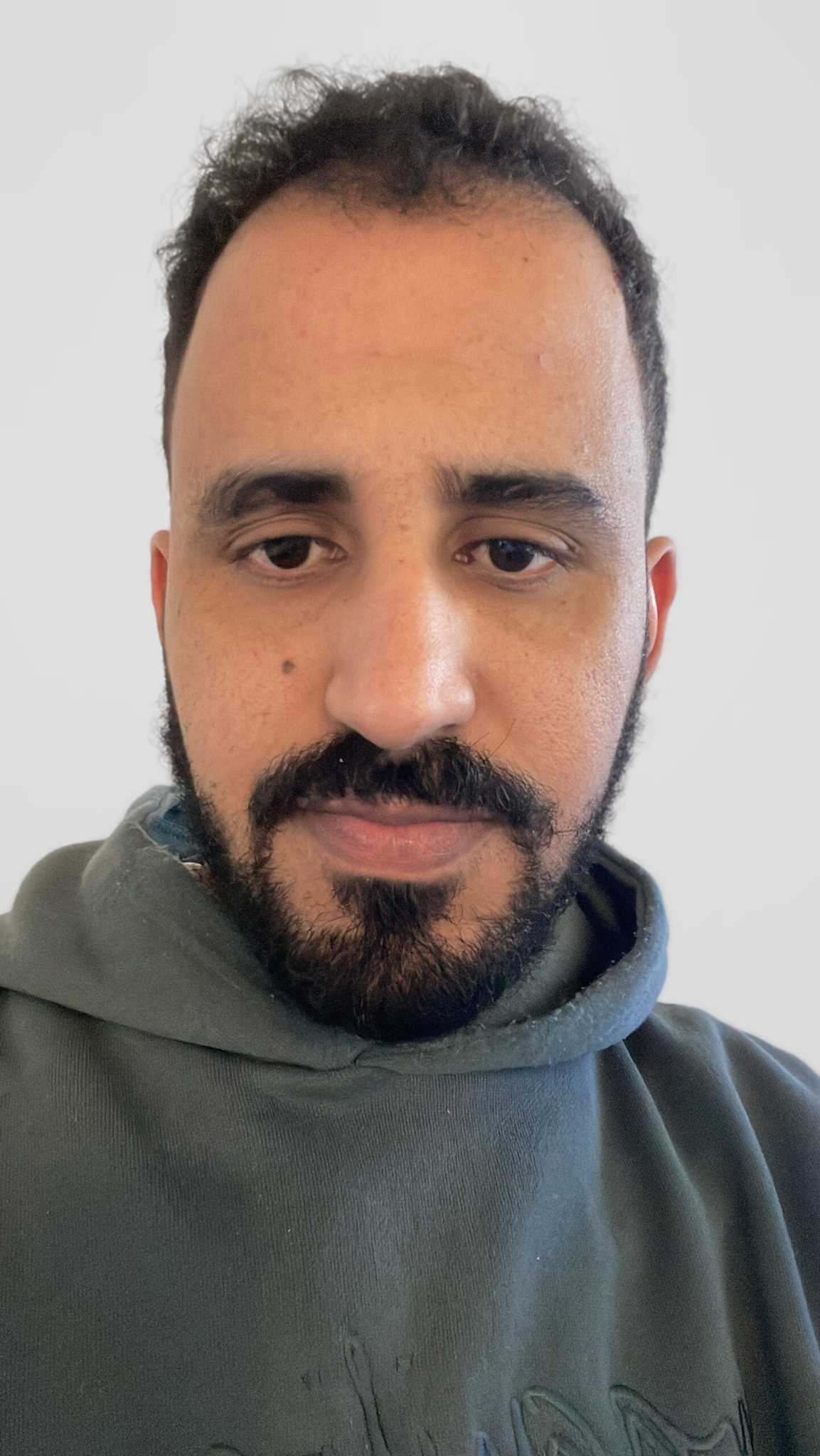 Profilbild von Aziz