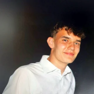 Profilbild von Adrian