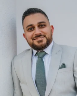 Profilbild von Basri