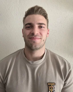 Profilbild von Adnan