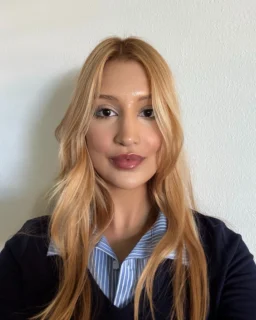 Profilbild von Ariana