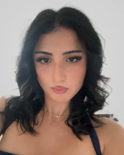 Profilbild von Madina