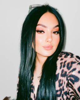 Profilbild von Alison