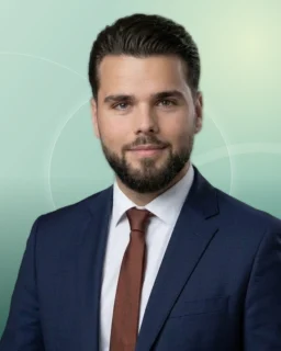 Profilfoto von Akin aus Duisburg. Berufswunsch: Verkaufssachbearbeiter/in. Branche: Beratung, Consulting und Kundenservice.