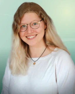 Profilfoto von Katharina aus Aachen. Berufswunsch: Bibliothekar/in und Archivar/in. Branche: Design, Musik, Tanz, Schauspiel und Bildung, Pädagogik.