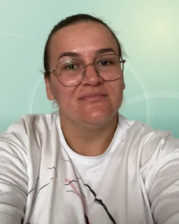 Profilfoto von Nikolina aus Passau. Berufswunsch: Produktionshelfer/in. Branche: Lebensmittel, Getränke und Technik, Technologiefelder.