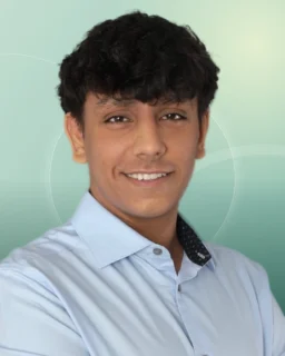 Profilfoto von Serhat aus Wuppertal. Berufswunsch: Fahrzeugpfleger/in und Bürohelfer/in. Branche: Logistik, Transport, Verkehr und Nachhilfe, Unterricht.