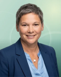 Profilfoto von Sandra aus Tuttlingen. Berufswunsch: Bürohelfer/in. Branche: Kundenservice.