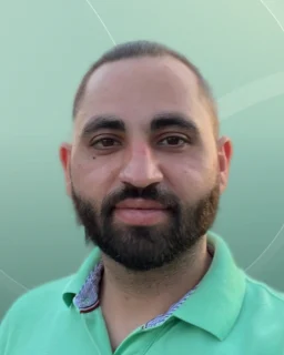 Profilfoto von Erkan aus Burgdorf. Berufswunsch: Produktionshelfer/in. Branche: Produktion, Fertigung.