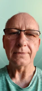 Profilfoto von Oliver aus Berlin. Berufswunsch: Helfer/in. Branche: Lebensmittel, Getränke und Produktion, Fertigung.