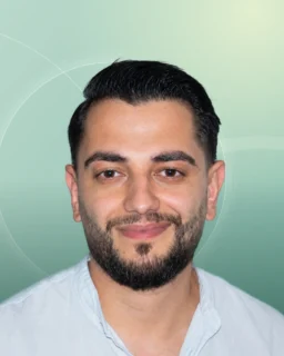 Profilfoto von Emre aus Velbert. Berufswunsch: Fitnessberater/in. Branche: Beratung, Consulting.