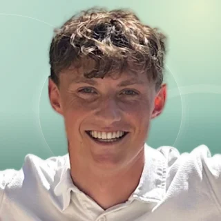 Profilfoto von Niklas aus Esslingen am Neckar. Berufswunsch: Sportmanager/in, -ökonom/in. Branche: Landwirtschaft, Garten.